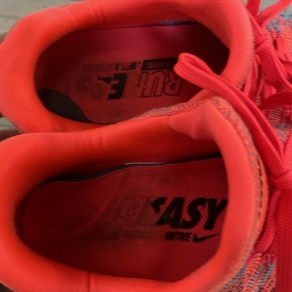 Nike Lunarlon Running Sneaker - Picture 9 of 13